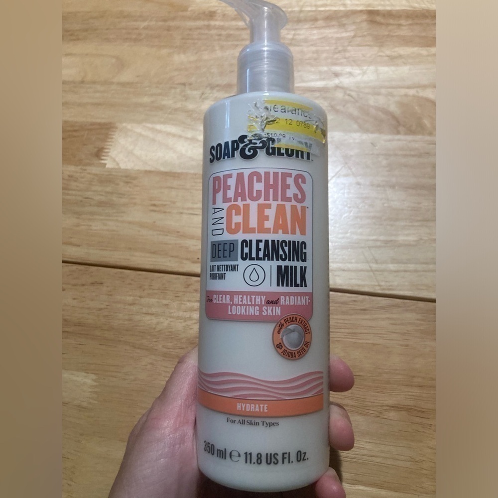 Soap & Glory Peaches & Clean Deep Cleansing Milk.brand new & never used